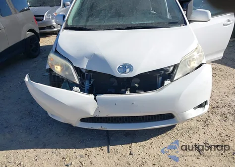 2014 Toyota Sienna Le V6 8 Passenger from USA, damaged, VIN 5TDKK3DC2ES433588